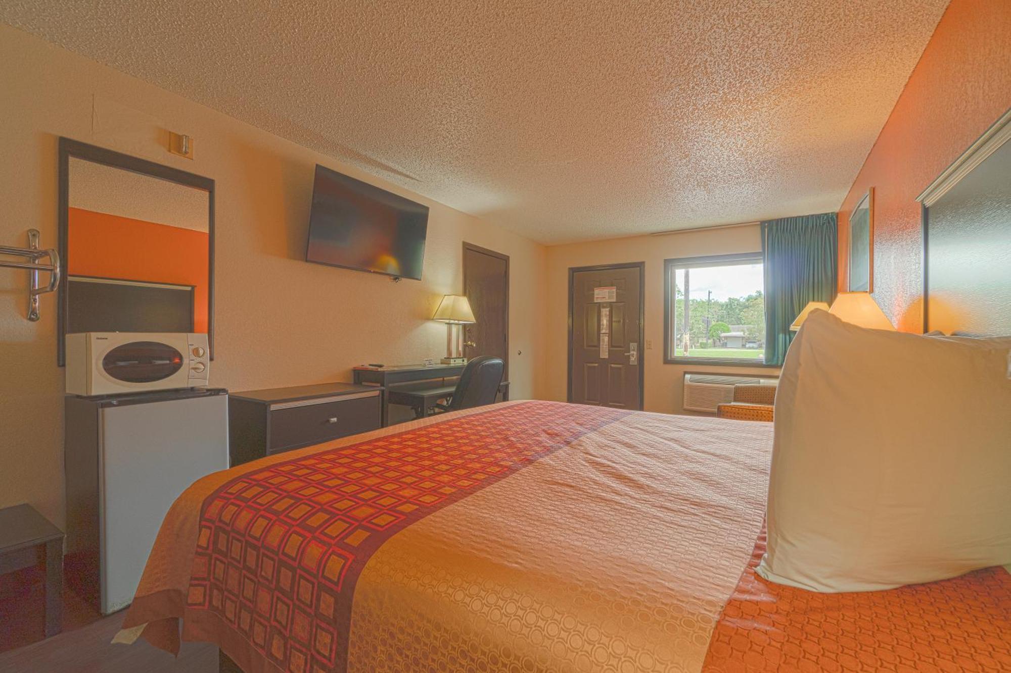 Regency Inn&Suites Bay City Exterior foto