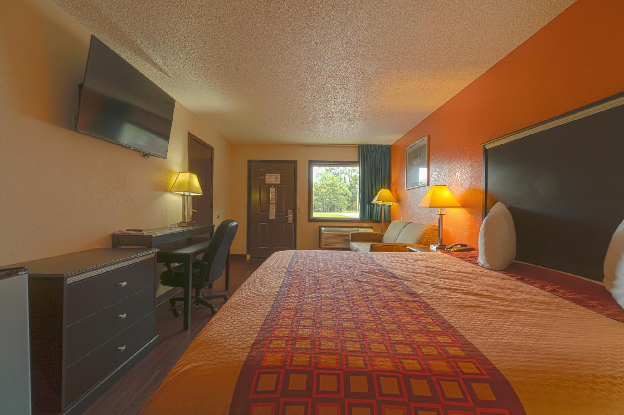 Regency Inn&Suites Bay City Exterior foto