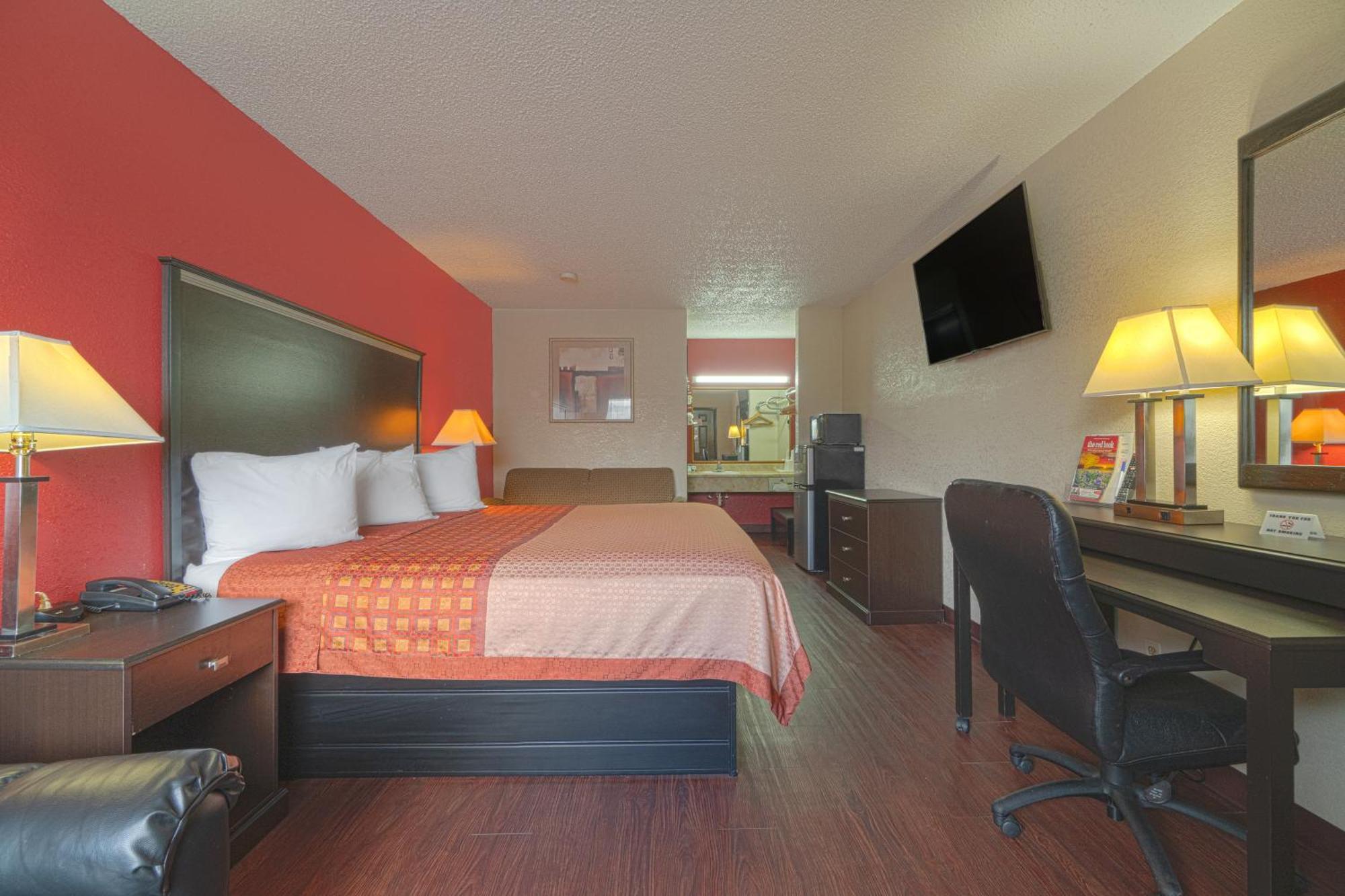 Regency Inn&Suites Bay City Exterior foto