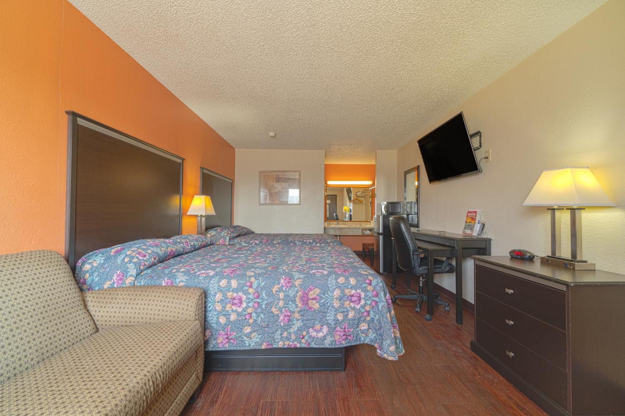 Regency Inn&Suites Bay City Exterior foto